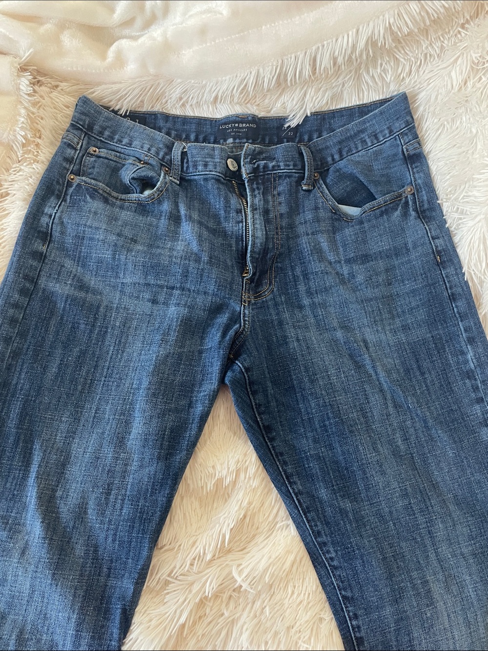 Lucky Brand Men's Straight Jeans in Dark Blue Wash